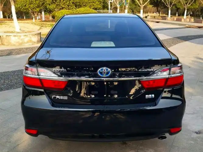 丰田 凯美瑞  2016款 双擎 2.5hg 十周年纪念豪华导航版图片