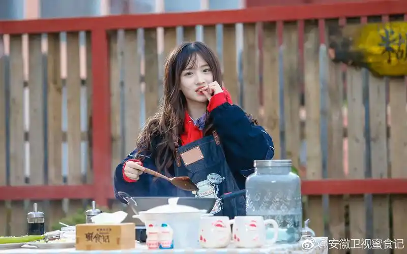 【费沁源】181019口袋直播《直播啦》