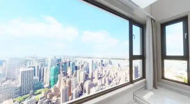 合理选购门窗不仅需要注重外观和材质,更需要考虑其保温,防水和防盗等