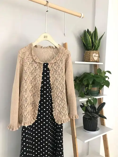 舒卷 温婉气质款女士棒针木耳边镂空花长袖开衫-编织教程-编织人生
