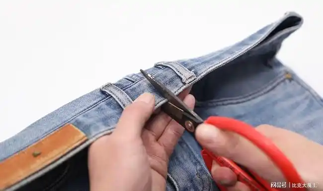 裤子裤腰小了不要扔裤子上剪一刀就能增大裤腰方法简单易学