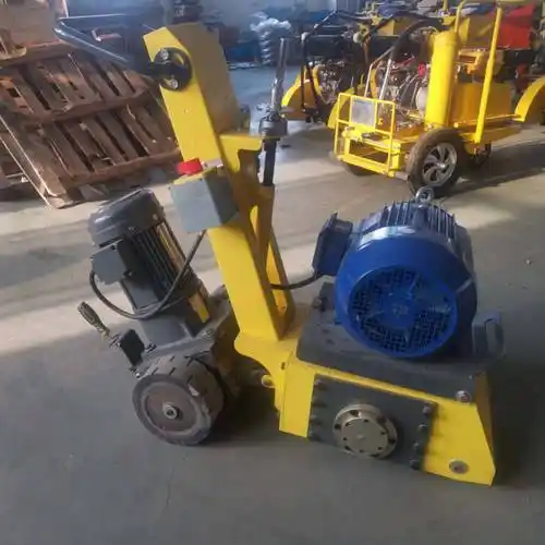 一鑫自行式混凝土铣刨机能铣1公分的铣刨机全自动混凝土铣刨机