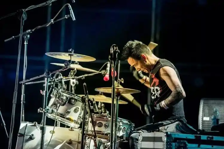 见字如面9596乐队首支汉语单曲不一样的情感诠释