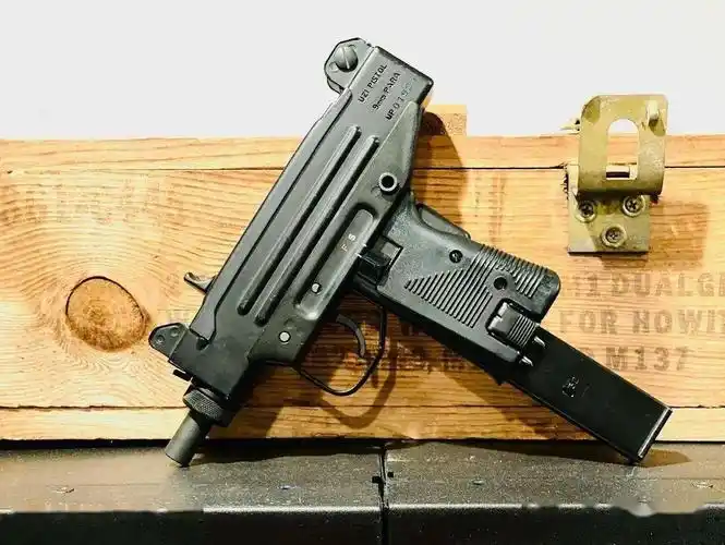 泪之谷都看了吗以色列乌兹冲锋枪美图欣赏