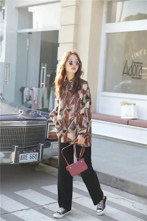 实拍 港风印花衬衫女复古港味设计感小众长袖花衬衣上衣