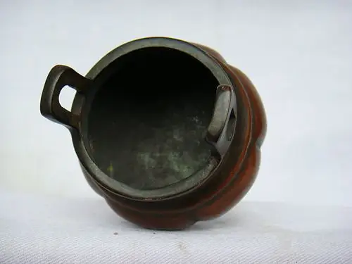 清代紫铜老香炉9.8x7.1厘米