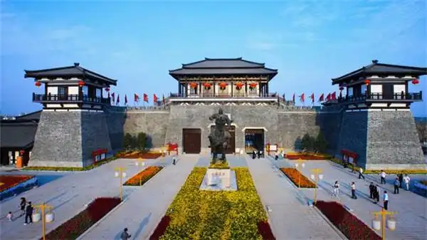 寻访名人故居最励志的开学旅行攻略