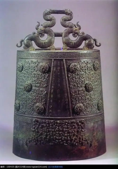 精美的青铜编钟