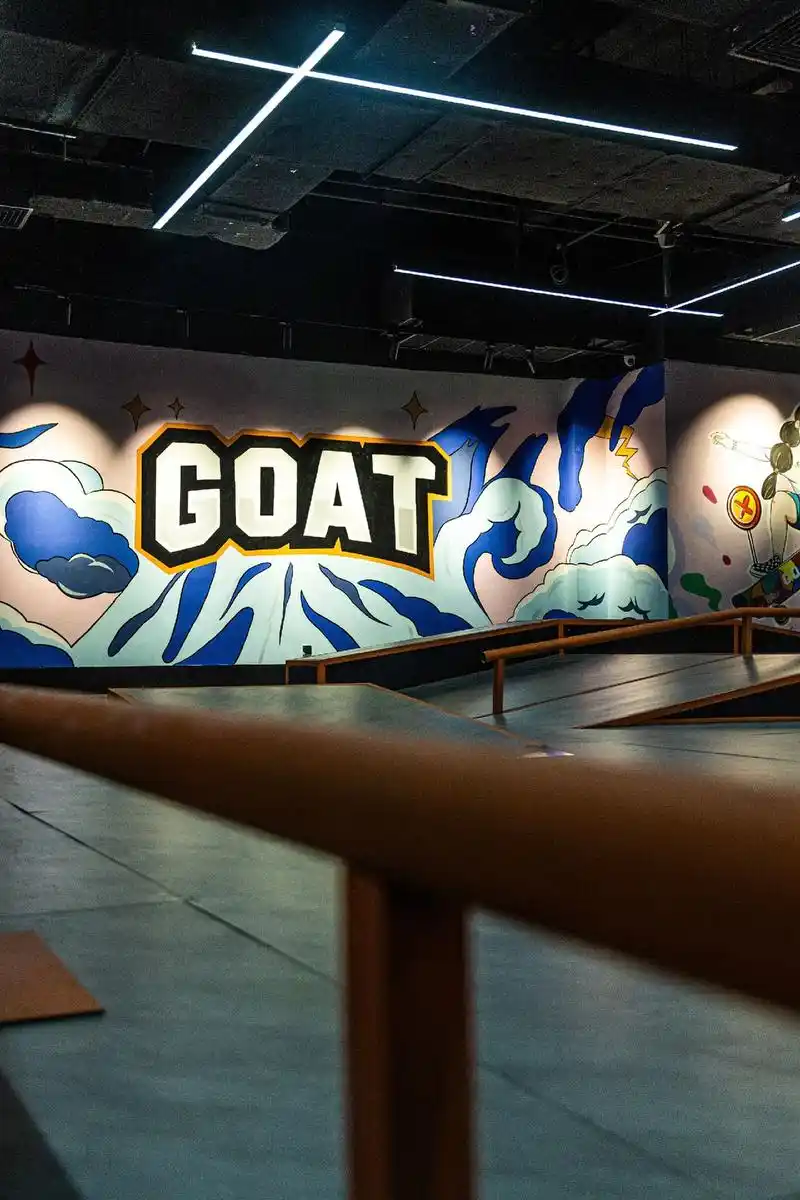 都江堰第一家室内滑板场地 - 抖音