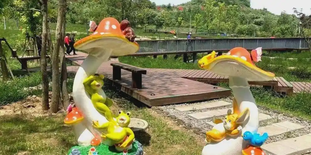 光山县钟鼓楼亲子乐园大手牵小手五一嗨翻天