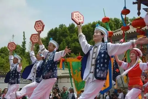 劳动人民喜提四天长假,快带上这份攻略玩转白族"绕三灵"!