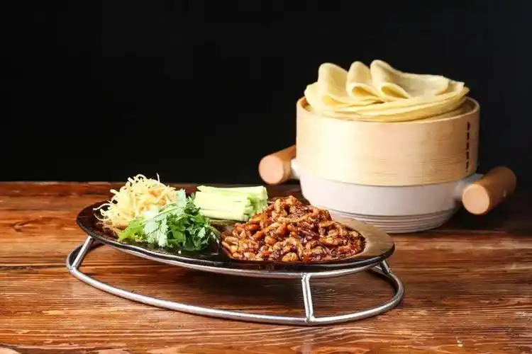 【无需预约·老郑家东北春饼】129元享门市价228元的老郑家招牌2~3人