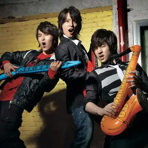 组图:sj-m携手罗志祥代言 玩转音乐青春动感