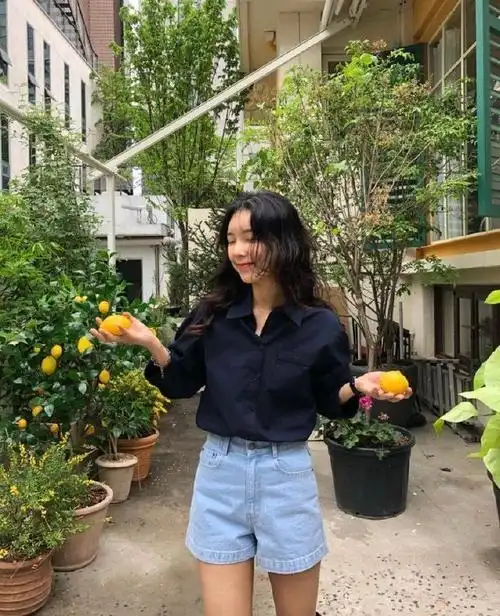 韩国时尚博主春夏气质穿搭日常__财经头条