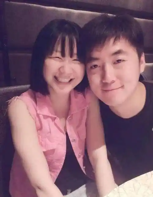 金靖出名之前有多心酸?被老师同学孤立,被老板辞退,与男友分手