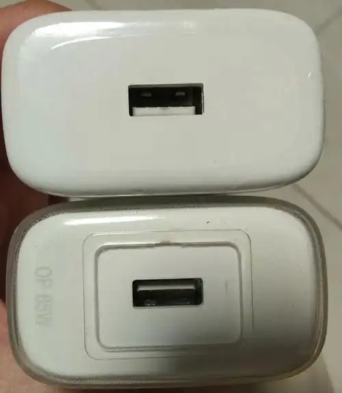oppo充电器真伪