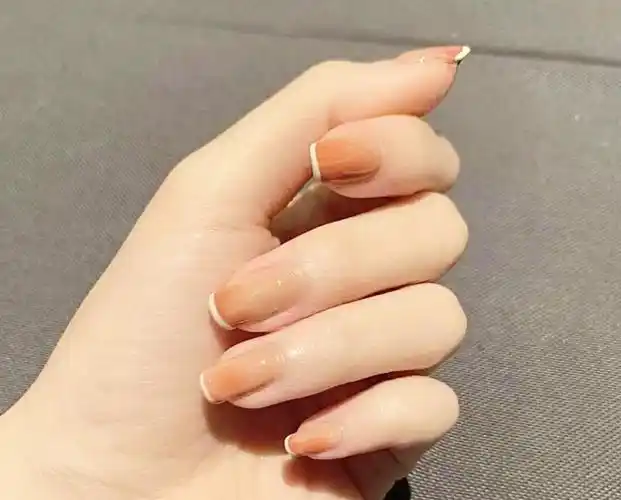 简单法式美甲最新款式