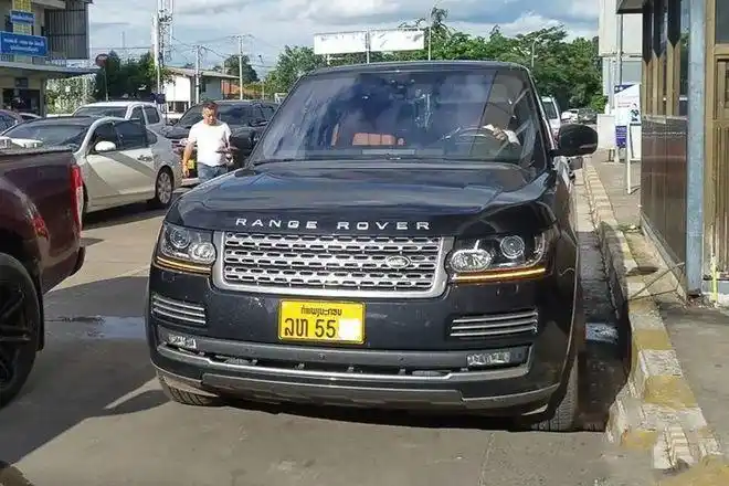 这算是明抢吗?在越南外国人注意了,外国车牌逾期罚款超千万