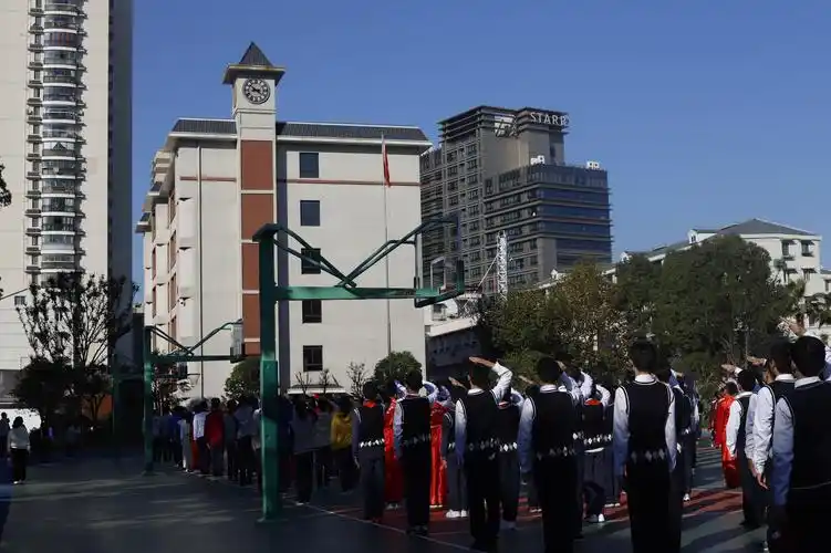 青春飞扬运动强国记民办扬波中学2021年校园运动会暨第二届智力运动会