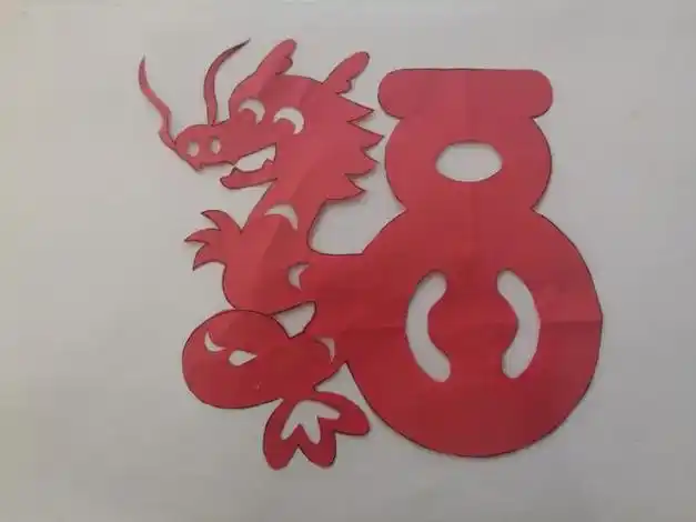 小小艺术家方泽霖,小剪刀剪出大世界|刻刀|剪纸|民间艺术_网易订阅