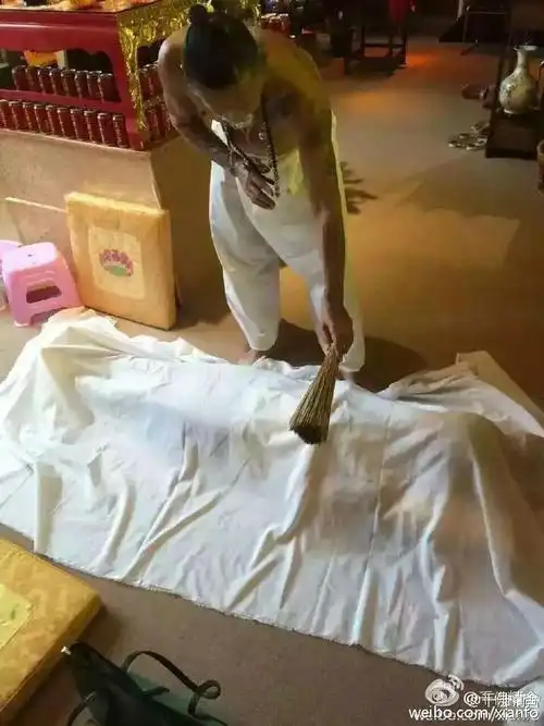 盖白布起死回生法术