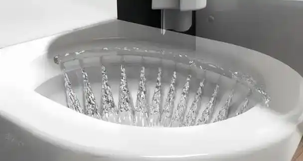 就是在马桶圈下面安装一圈小孔,从小孔里面往外流水.