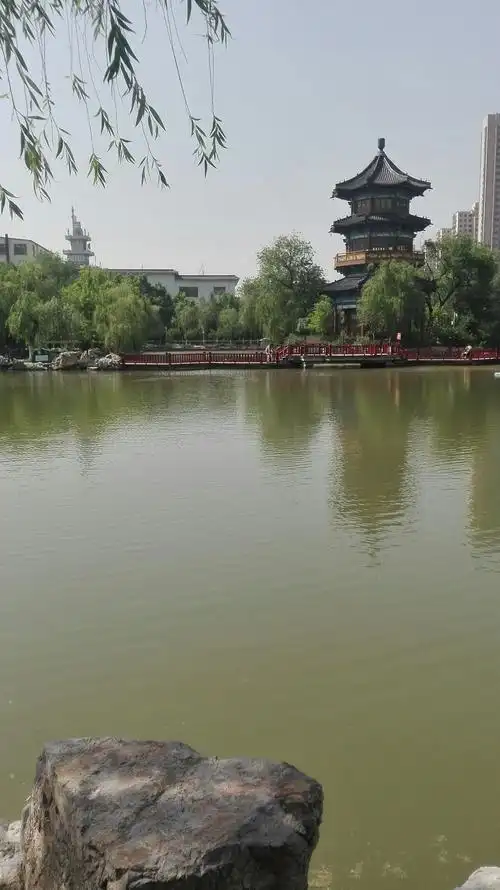 二十多年未曾来,连云港新浦公园.