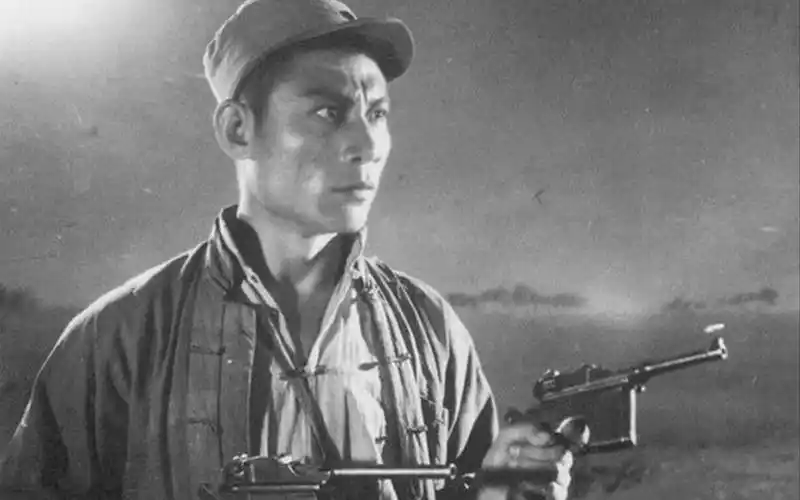 《平原游击队》英雄李向阳一战成名——"70载光影故事"和新中国一起