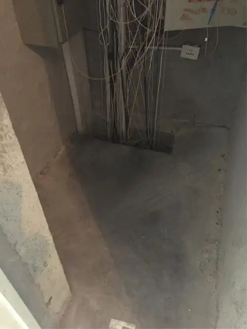 2018年8月21日新安居花园对abcd栋的强弱电井及消防