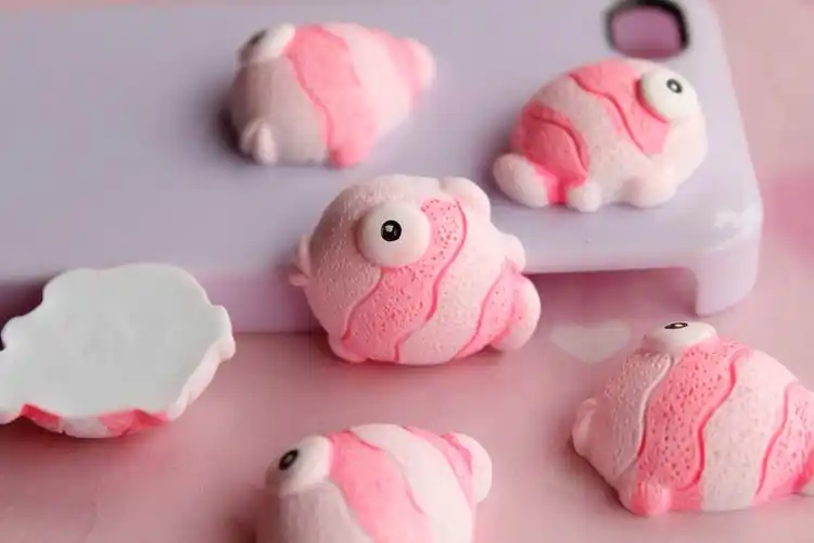 z新可爱卡通糖果色泡泡鱼树脂饼干儿童饰品多色手机美容材料发夹