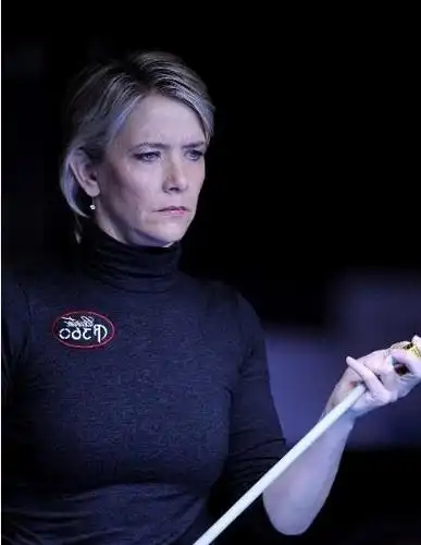 "毁灭女公爵"艾莉森·费雪,台球界传奇,年过半百依旧不服输!