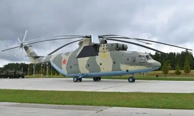 米26重型直升机油耗,苏联最大军用运输直升机图3