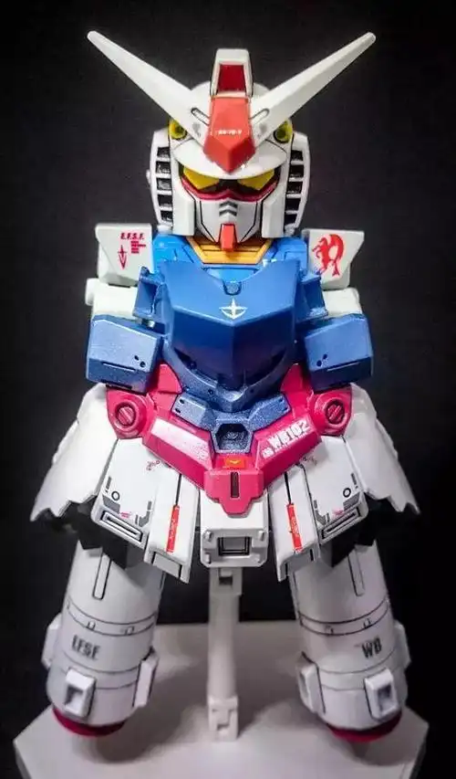 高达动漫第一集,阿姆罗坐上了新吉翁号,全剧终