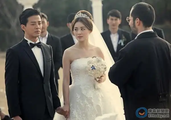 「郑儿」穿越回现代 毛林林使坏逼婚抢走「宇文邕」