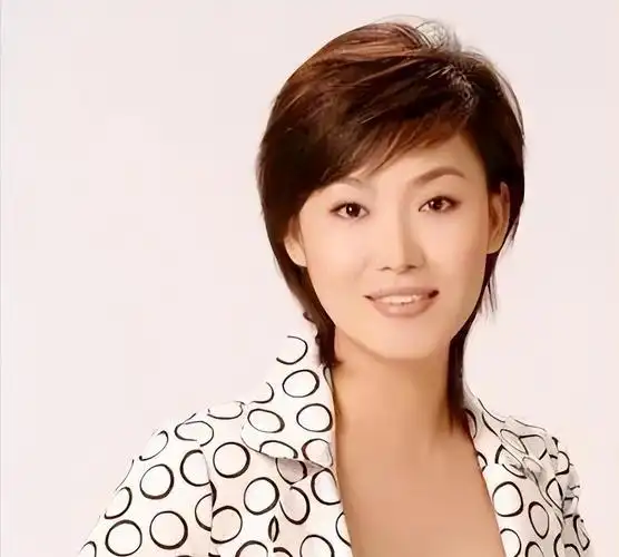 央视主播郑丽:才情与选择 郑丽.@生活逸家的动态