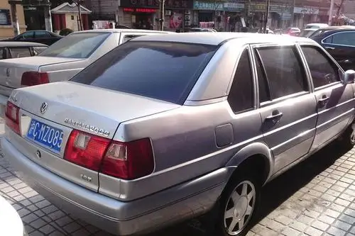 二手2001款桑塔纳2000时代阳光 mt