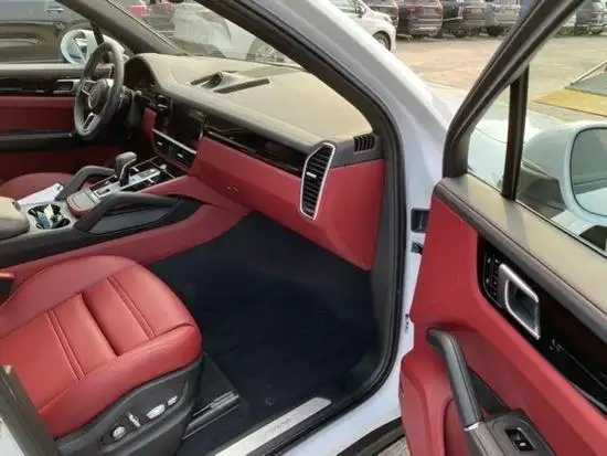 22款保时捷卡宴30t红色内饰98万提现车