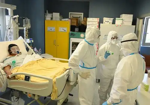 意大利累计新冠确诊病例超过330万例