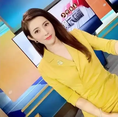 活跃在电视机前继续给大家带来温暖广东经视tvs1主持人马 荔下一个 你