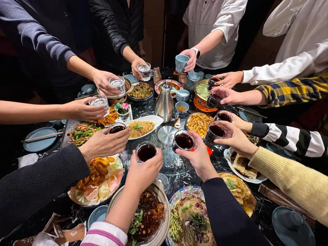 n锅包肉,干煸豆角,炒鱿鱼段都很推荐!