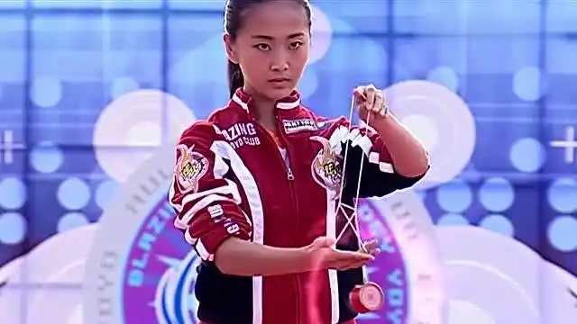 火力少年王:欧阳岚不愧是唯一的女队长,就这技术,让人折服