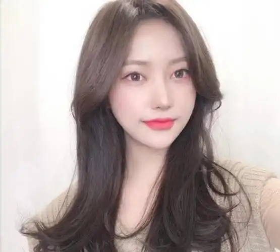 长脸适合发型每种脸型都有适合的发型