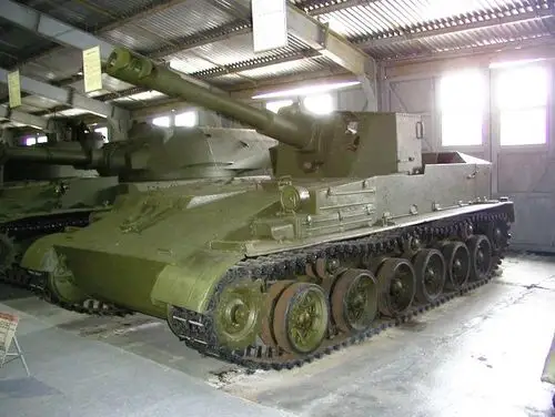 之后进行了测试,su-152g的机动能力令人满意,火炮的射击速率也非常不