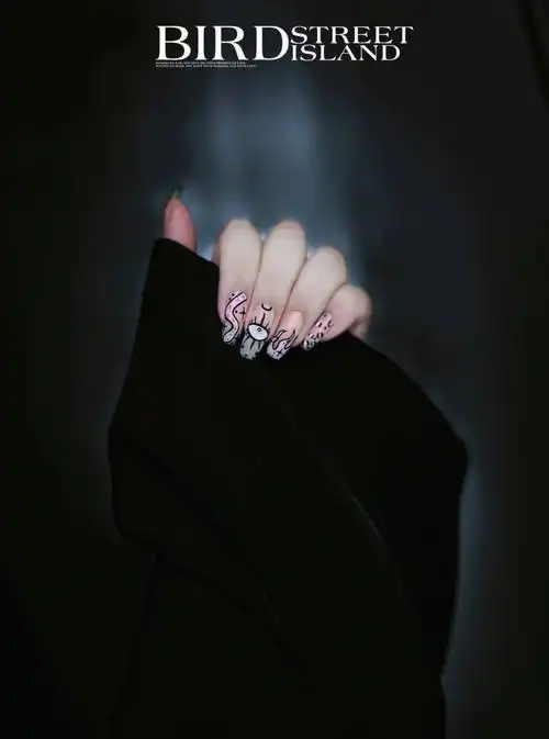 神秘怪诞风美甲神秘图腾风美甲