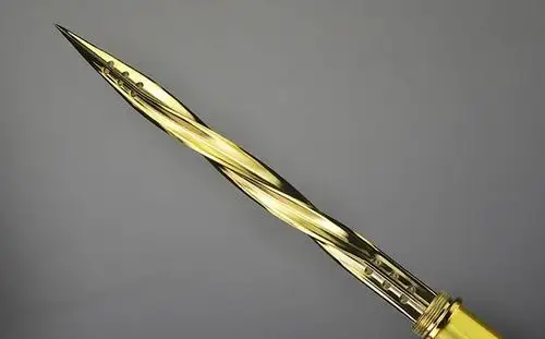 黄金扭纹四棱刺