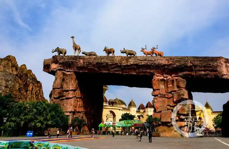 《动物城堡》邓中国 摄于永川乐和乐都景区