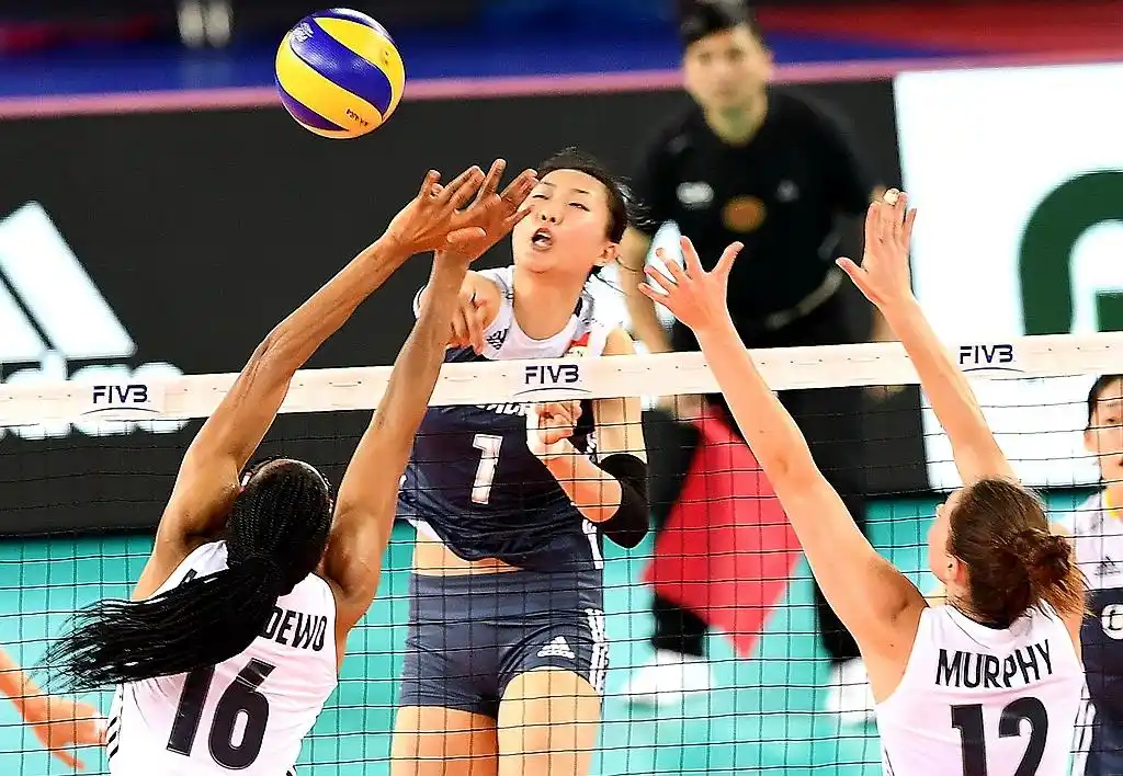 女排衣服为何越来越紧?真实原因却羞于出口,网友:涨姿势了