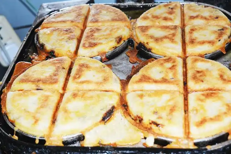 漳州这家开了十几年的三角饼勾起了多少漳州人的童年记忆