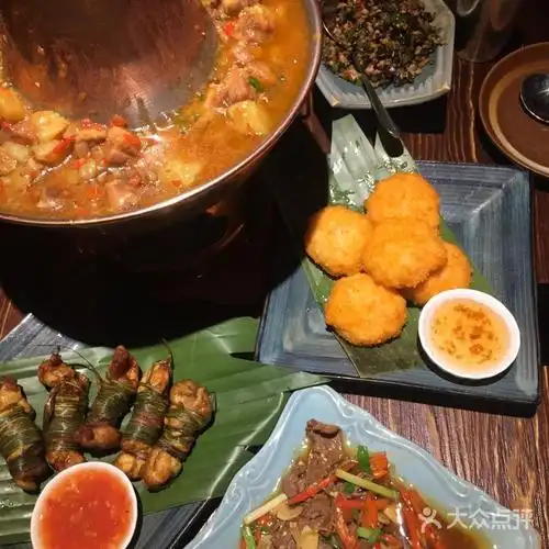 火烧云傣家菜馆