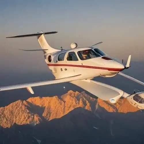 小型私人飞机多少钱?